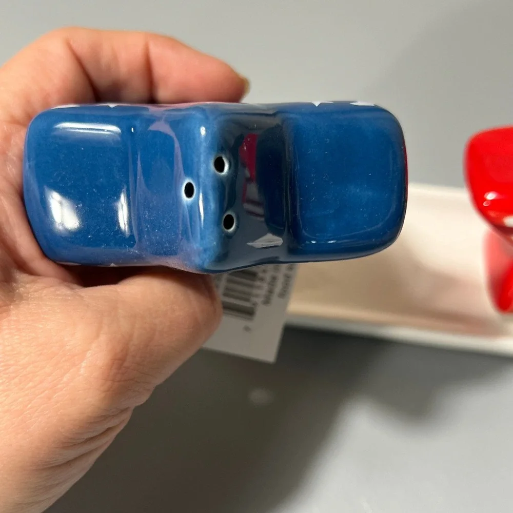 Americana Star Salt and Pepper Shaker Set with Tray Red White Blue NWT